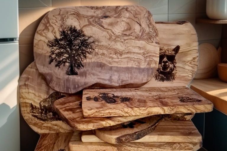 Olivenholzgravuren Personalisierte Holzbretter Olivenholzgravuren Personalisierte Holzbretter